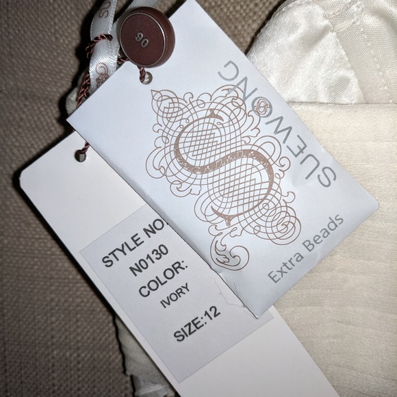 Suewong - Picture 8 of 8